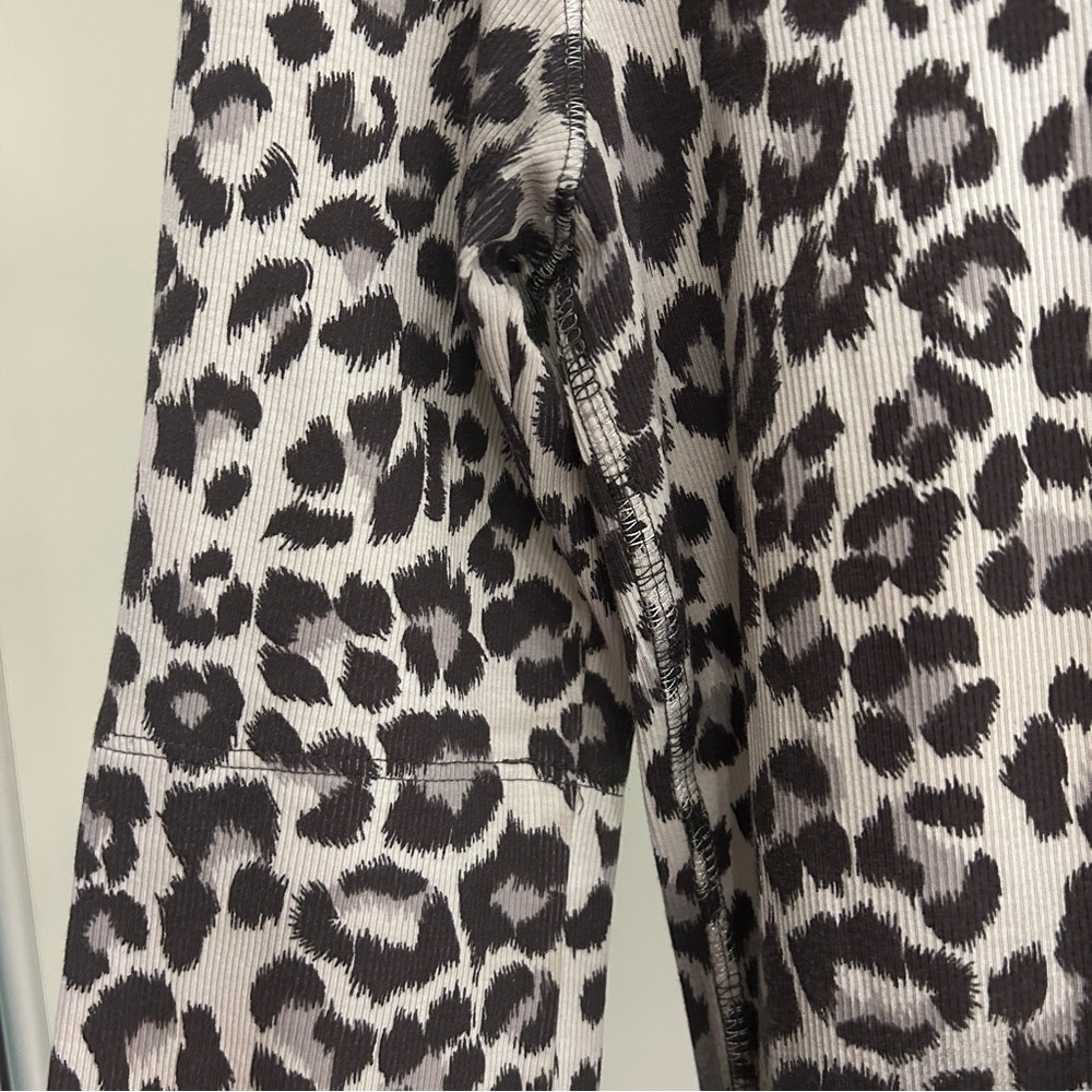 Leopard Print Top - Picture 4 of 7